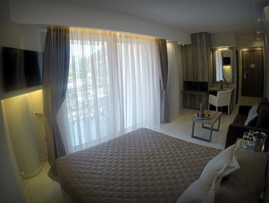 Akron Luxury Holidays Epidaurus ภายนอก รูปภาพ